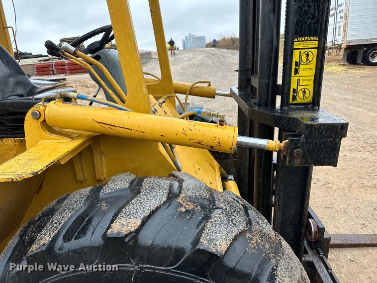 image for item OA9664 2005 Mastercraft C-06-1306 forklift