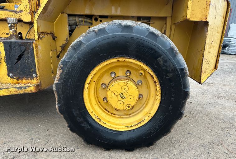 image for item OA9664 2005 Mastercraft C-06-1306 forklift