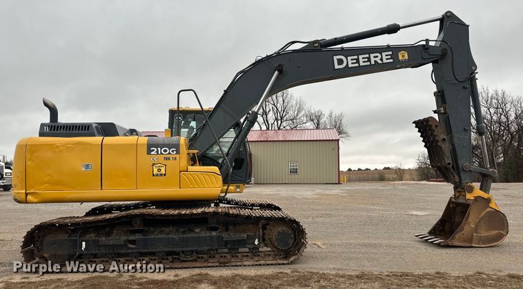 image for item OA9665 2015 John Deere 210G LC excavator