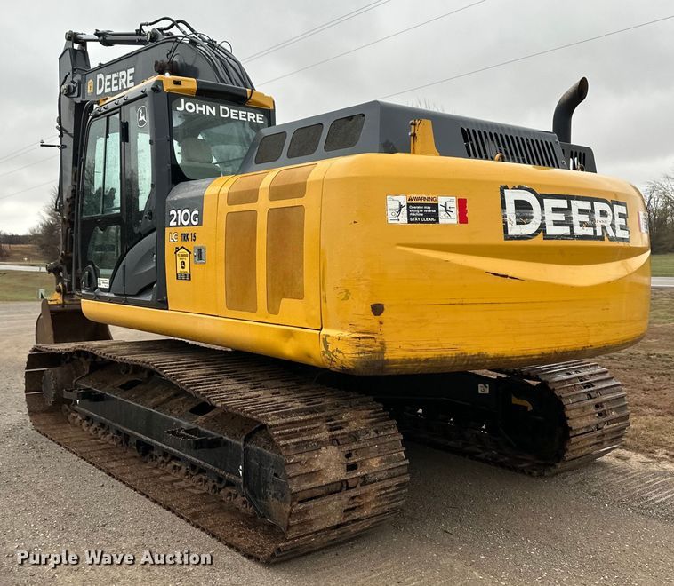 image for item OA9665 2015 John Deere 210G LC excavator