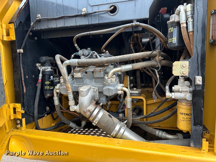 image for item OA9665 2015 John Deere 210G LC excavator