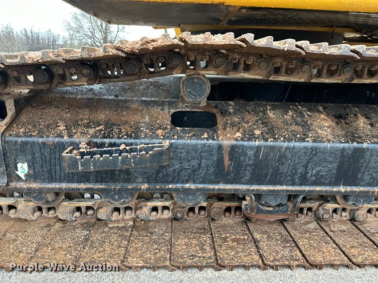 image for item OA9665 2015 John Deere 210G LC excavator