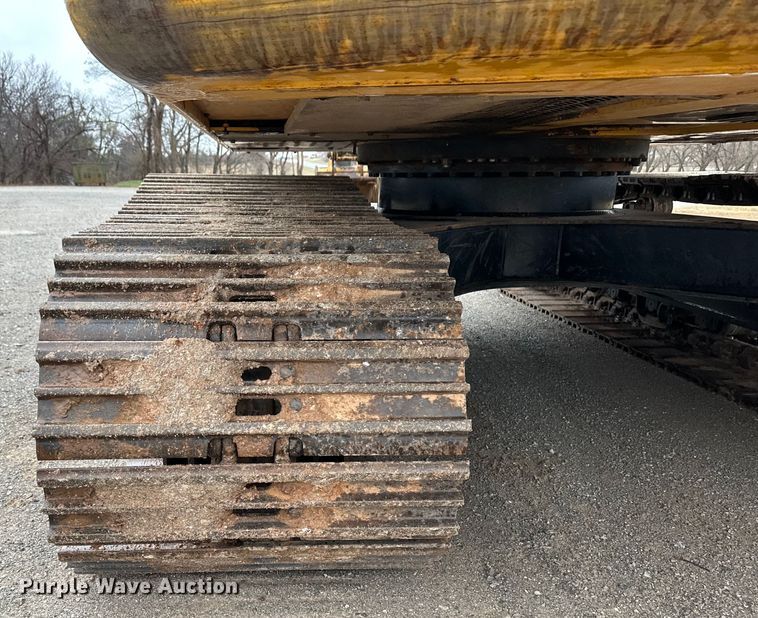 image for item OA9665 2015 John Deere 210G LC excavator