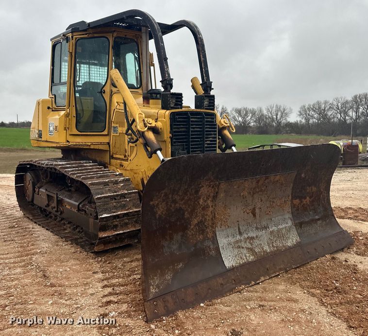 image for item OA9666 1995 John Deere 750C dozer