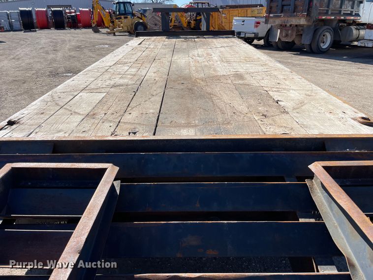 image for item OG9841 2003 Felling  equipment trailer