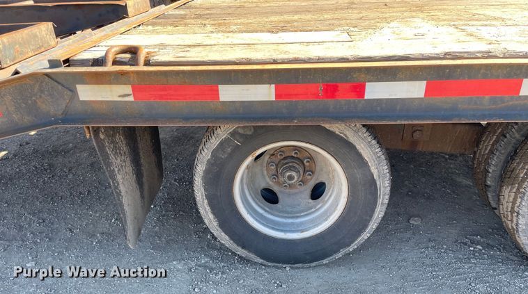 image for item OG9841 2003 Felling  equipment trailer