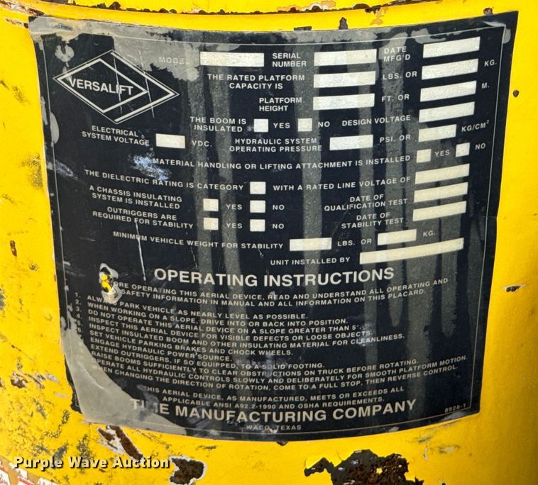 image for item OJ9660 2009 Sterling 5500 bucket truck