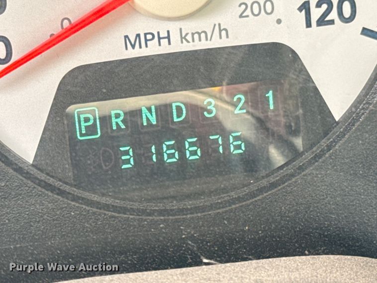 image for item OJ9660 2009 Sterling 5500 bucket truck