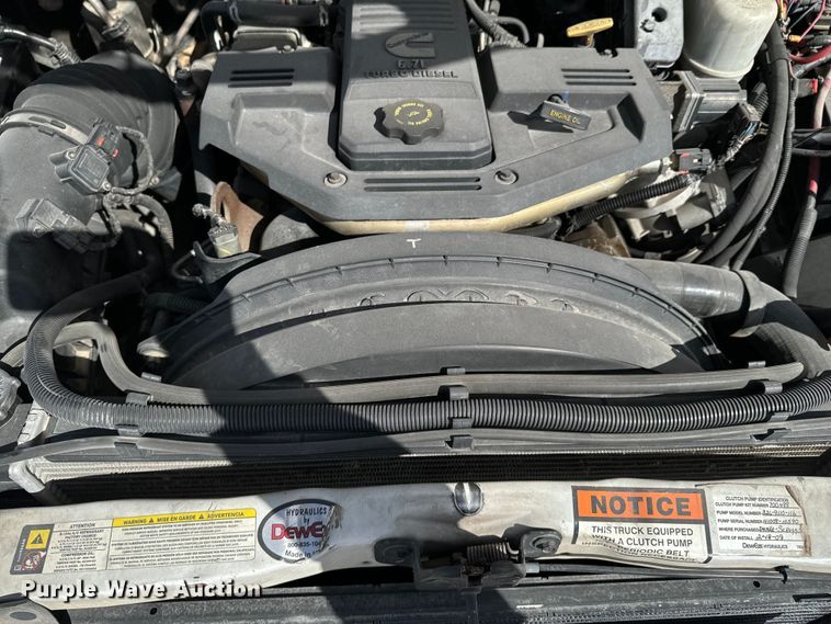 image for item OJ9660 2009 Sterling 5500 bucket truck