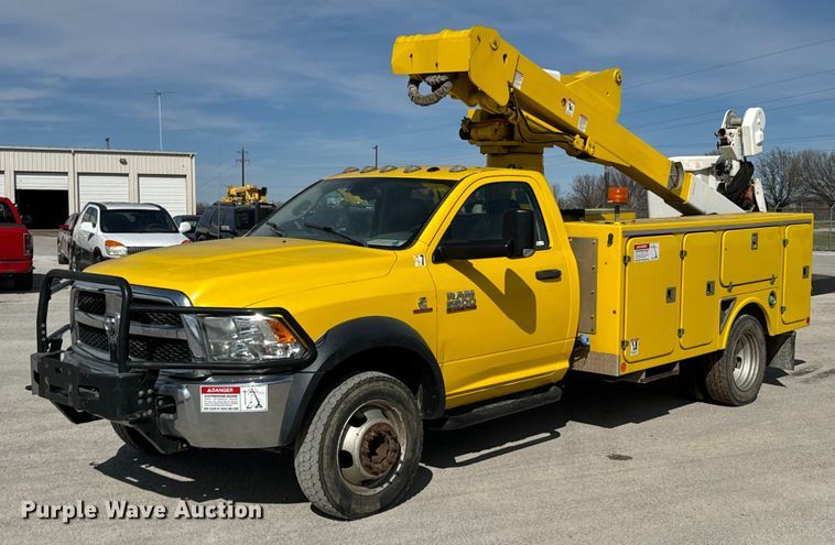 image for item OJ9661 2014 Dodge Ram 5500 bucket truck