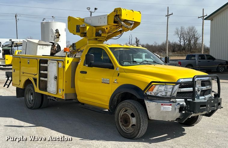 image for item OJ9661 2014 Dodge Ram 5500 bucket truck