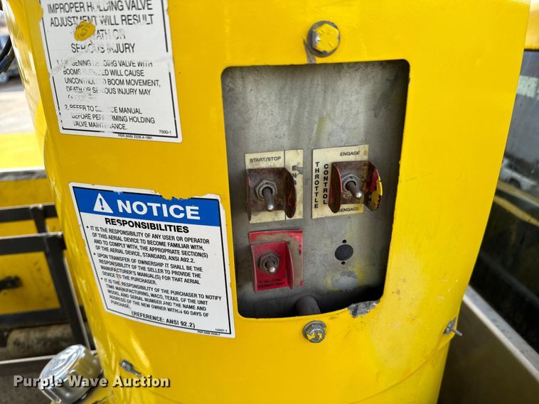 image for item OJ9661 2014 Dodge Ram 5500 bucket truck