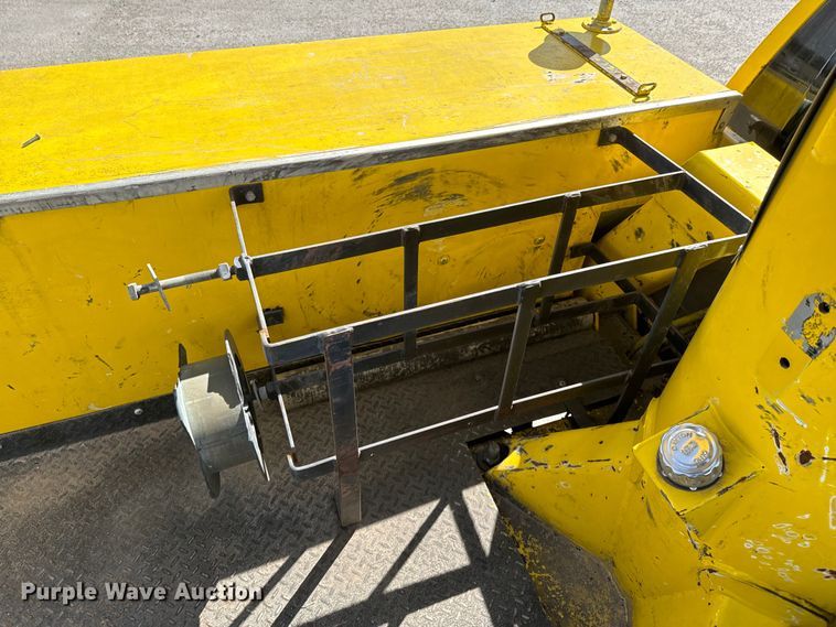 image for item OJ9661 2014 Dodge Ram 5500 bucket truck