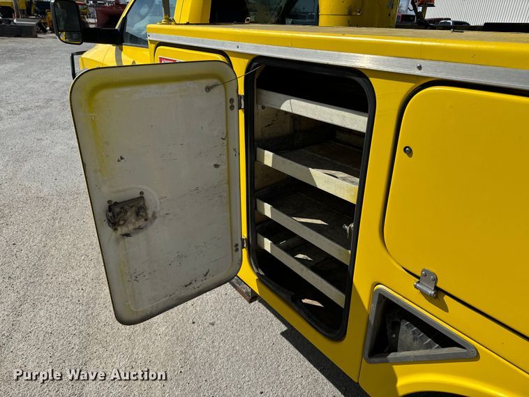 image for item OJ9661 2014 Dodge Ram 5500 bucket truck