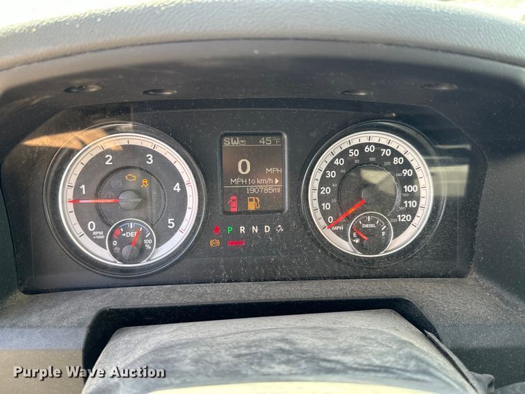 image for item OJ9661 2014 Dodge Ram 5500 bucket truck