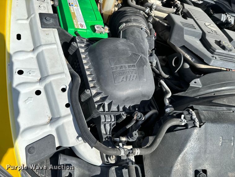 image for item OJ9661 2014 Dodge Ram 5500 bucket truck