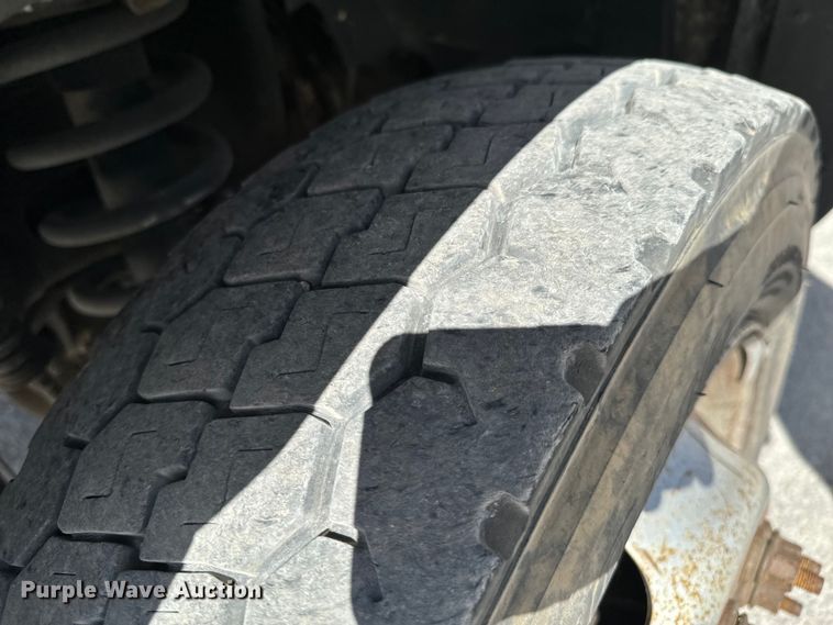 image for item OJ9661 2014 Dodge Ram 5500 bucket truck