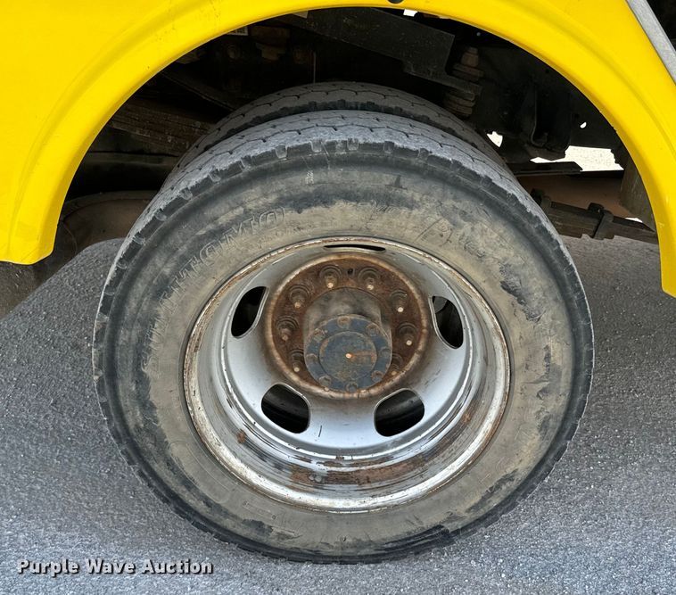 image for item OJ9661 2014 Dodge Ram 5500 bucket truck