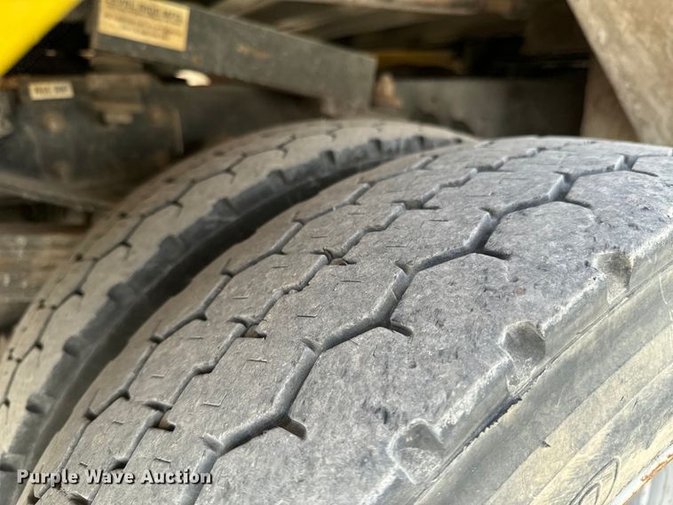 image for item OJ9661 2014 Dodge Ram 5500 bucket truck