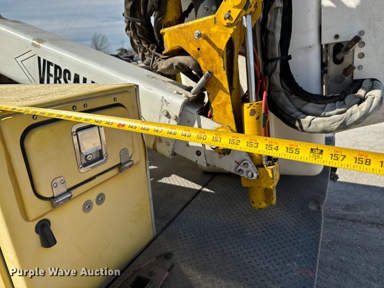 image for item OJ9662 2008 Dodge Ram 5500HD bucket truck