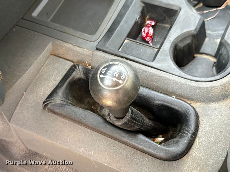 image for item OJ9662 2008 Dodge Ram 5500HD bucket truck