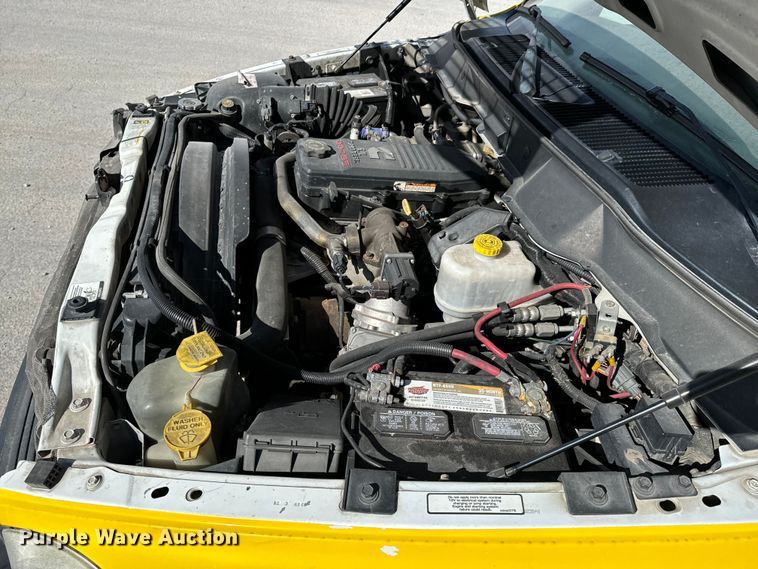 image for item OJ9662 2008 Dodge Ram 5500HD bucket truck