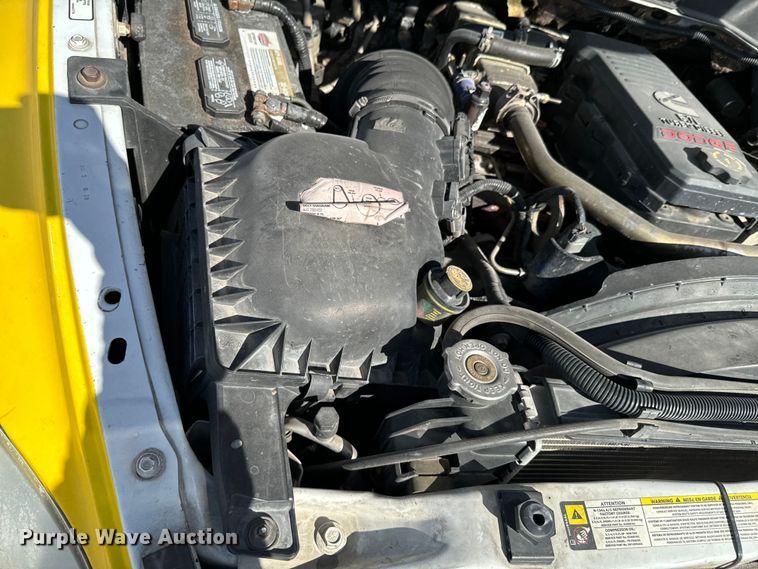 image for item OJ9662 2008 Dodge Ram 5500HD bucket truck