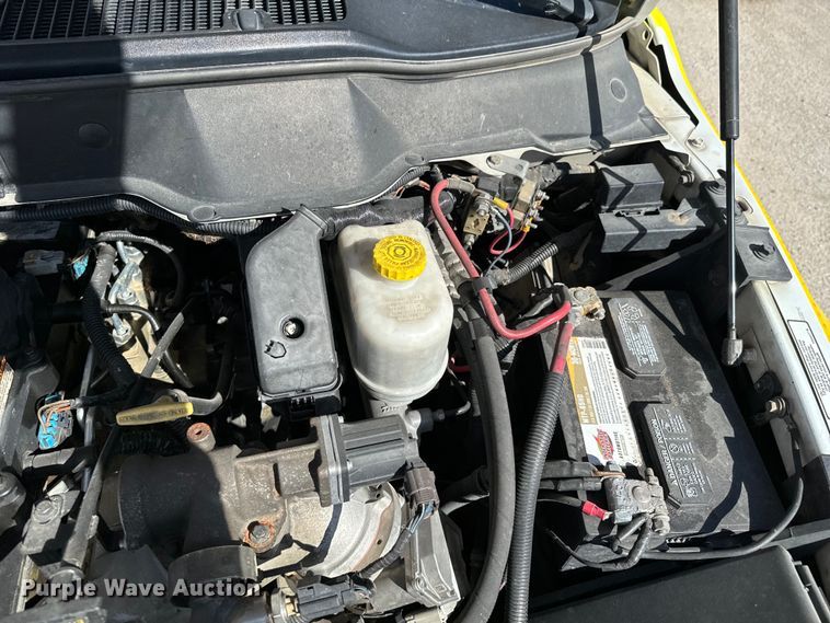 image for item OJ9662 2008 Dodge Ram 5500HD bucket truck