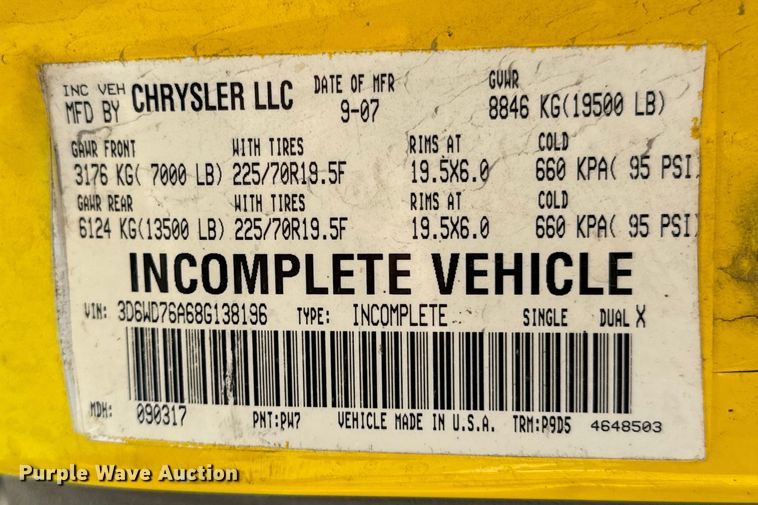 image for item OJ9662 2008 Dodge Ram 5500HD bucket truck