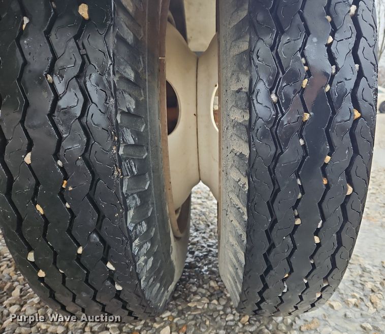 image for item OK9816 1991 Butler  BPHD-1000 pole trailer 