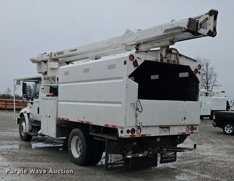 image for item OK9817 2005 International  4300 forestry bucket truck