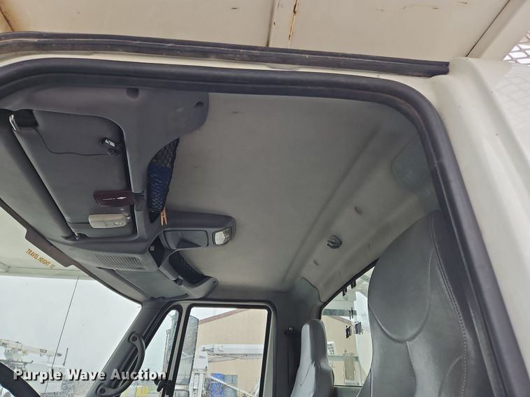 image for item OK9817 2005 International  4300 forestry bucket truck