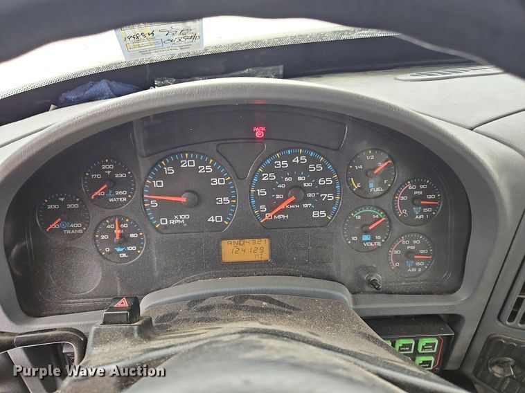 image for item OK9817 2005 International  4300 forestry bucket truck