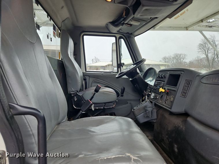 image for item OK9817 2005 International  4300 forestry bucket truck