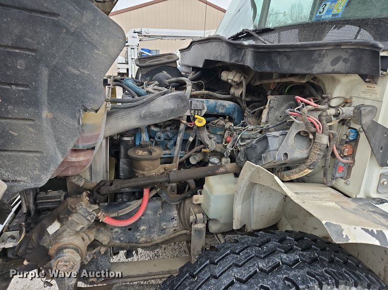 image for item OK9817 2005 International  4300 forestry bucket truck