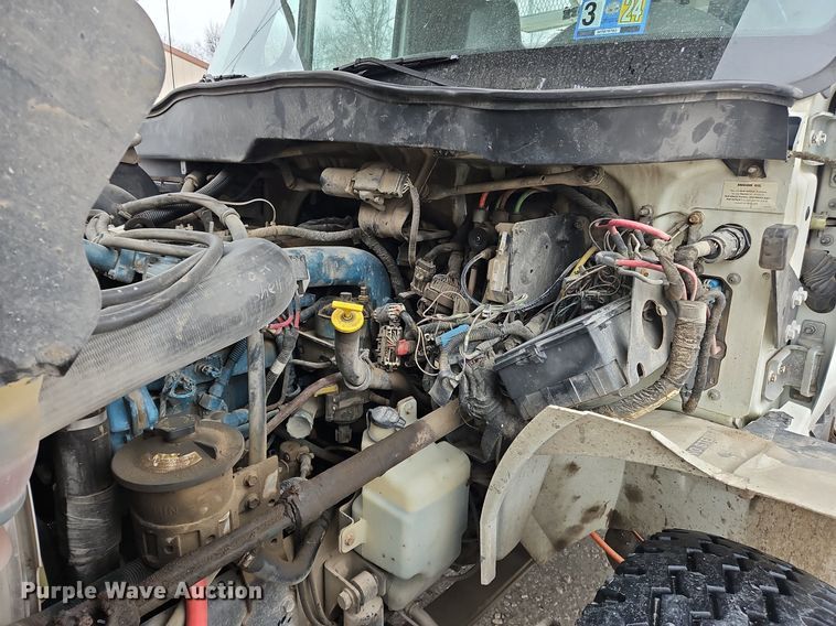 image for item OK9817 2005 International  4300 forestry bucket truck