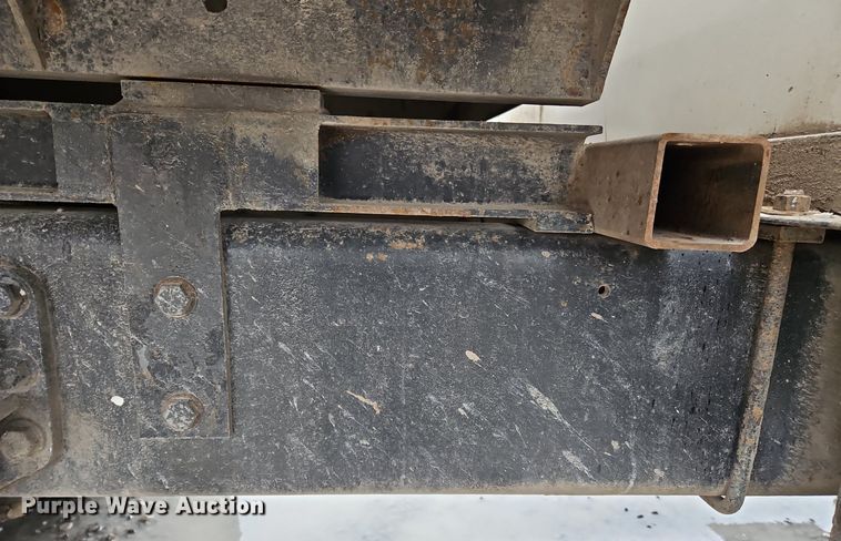 image for item OK9817 2005 International  4300 forestry bucket truck