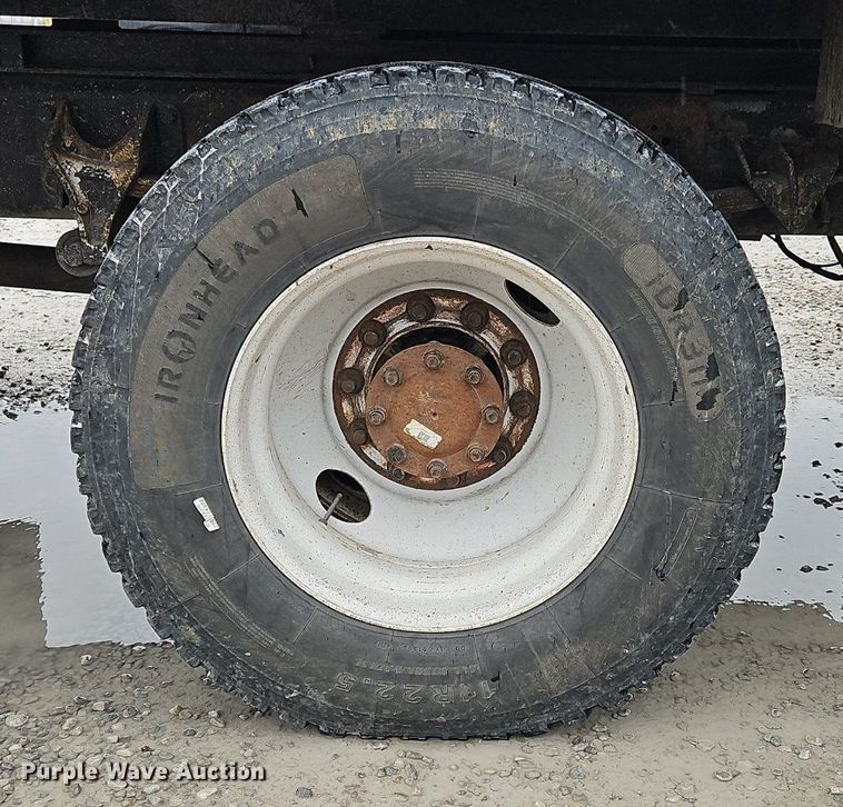 image for item OK9817 2005 International  4300 forestry bucket truck