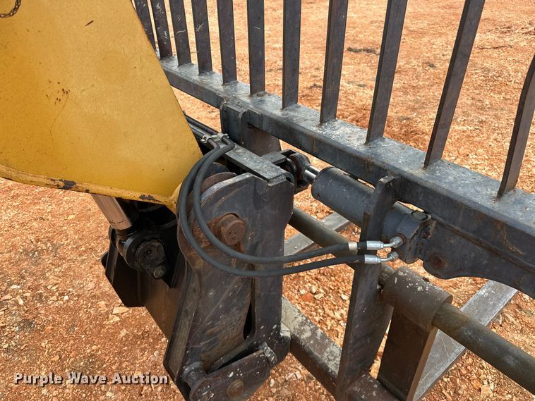 image for item OM9270 2004 Caterpillar  TH360B telehandler