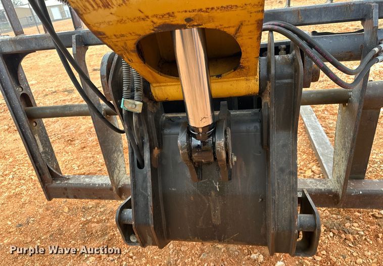 image for item OM9270 2004 Caterpillar  TH360B telehandler