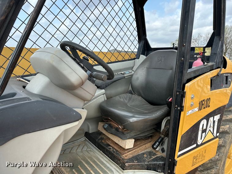 image for item OM9270 2004 Caterpillar  TH360B telehandler