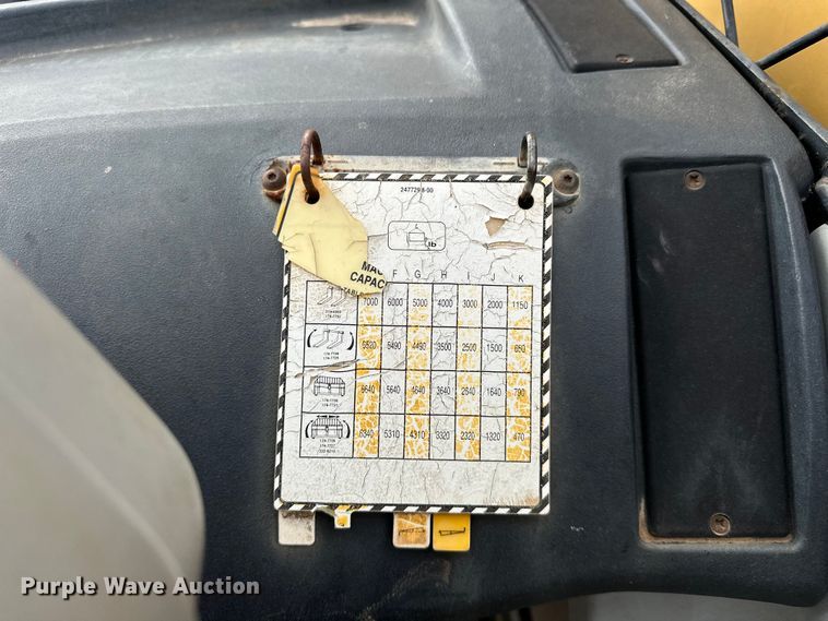 image for item OM9270 2004 Caterpillar  TH360B telehandler