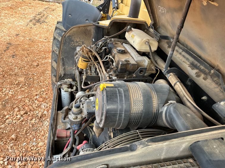 image for item OM9270 2004 Caterpillar  TH360B telehandler