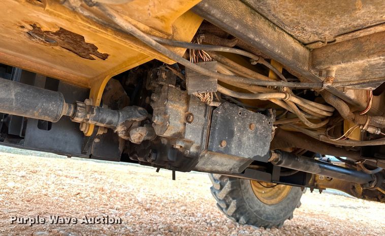 image for item OM9270 2004 Caterpillar  TH360B telehandler