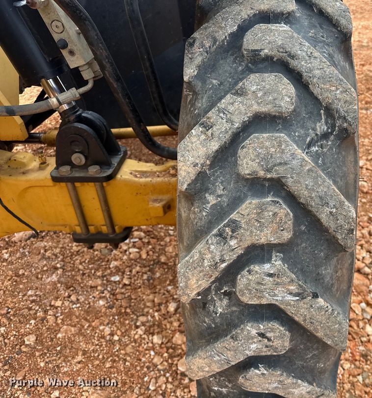 image for item OM9270 2004 Caterpillar  TH360B telehandler