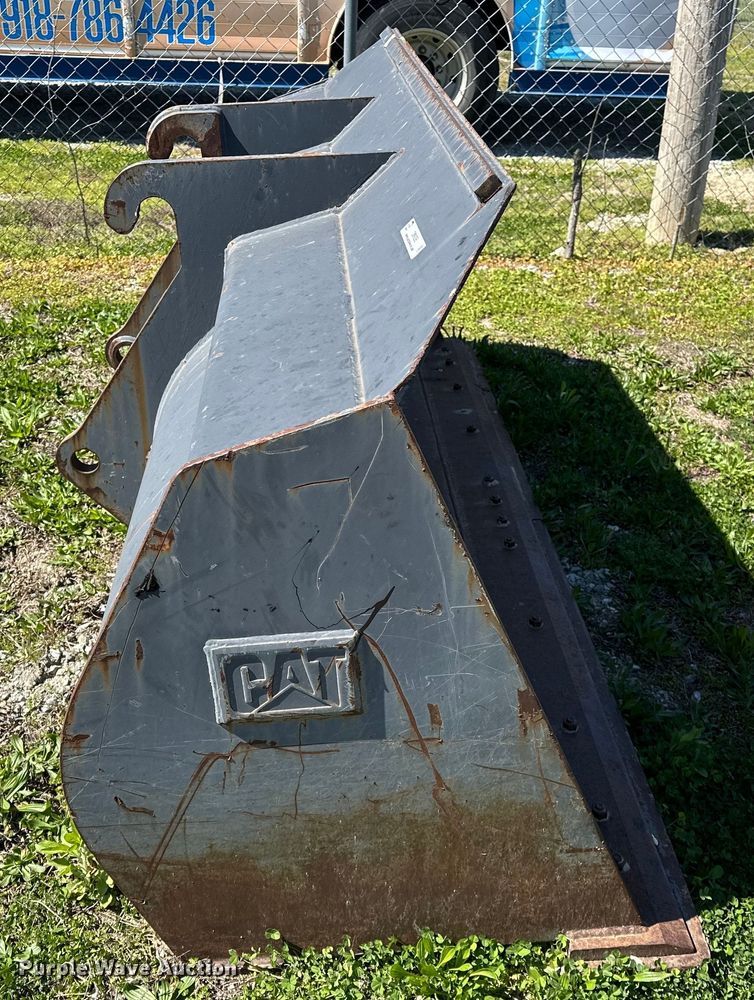 image for item OM9295 Caterpillar  WW10100013 bucket