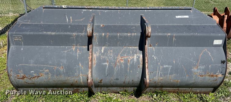 image for item OM9295 Caterpillar  WW10100013 bucket