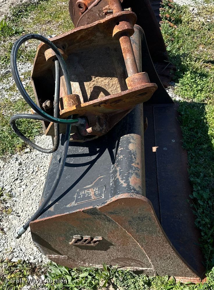 image for item OM9296 WR  excavator bucket 