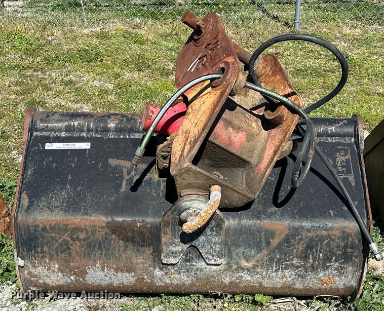 image for item OM9296 WR  excavator bucket 