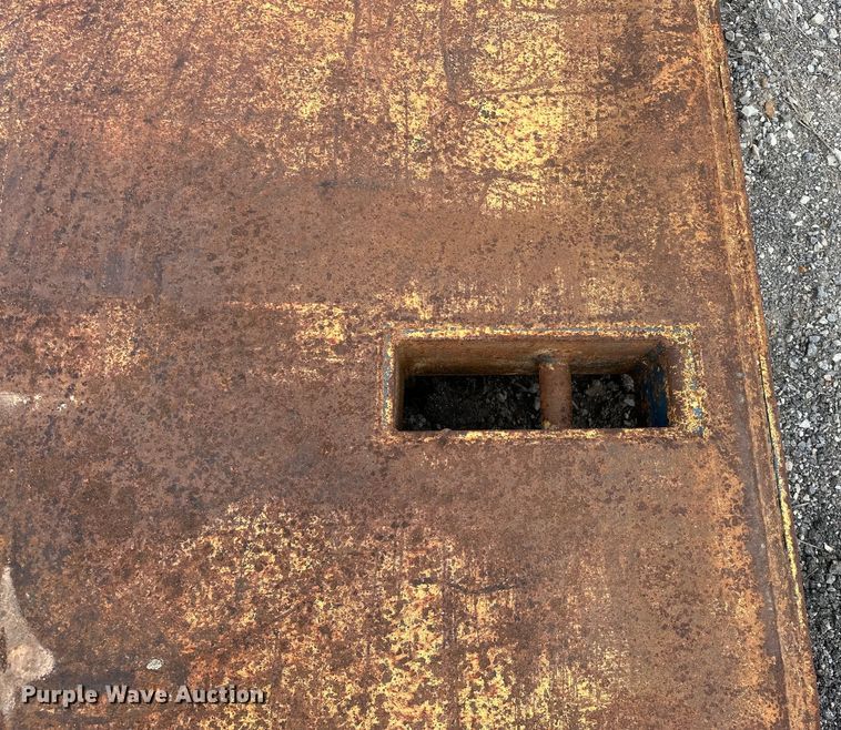 image for item OM9948 Trench box